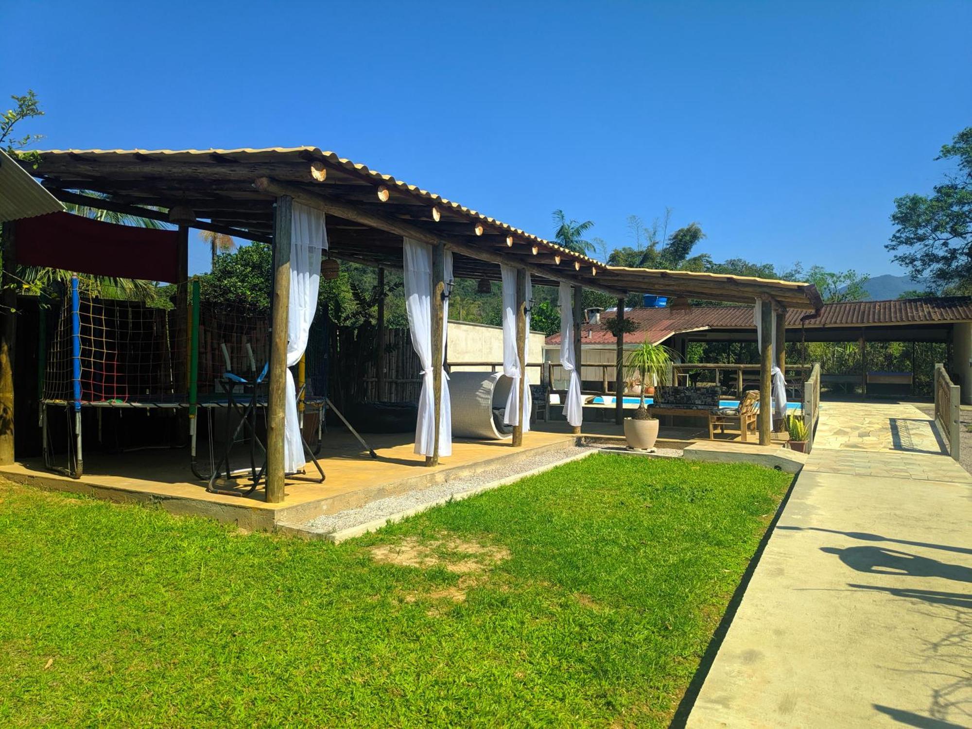 Caminho do Rio Morretes Exterior foto